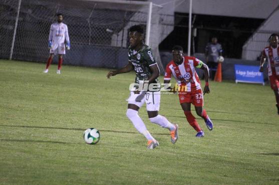 Vida y Marathón empataron y esto fue un mal negocio para ambos equipos. Foto: Samuel Zelaya.