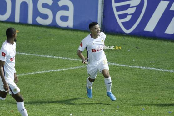 ¡Apabullante y humillante! Olimpia le receta tremendo baile al Motagua, lo golea y encima le quita el liderato del Apertura