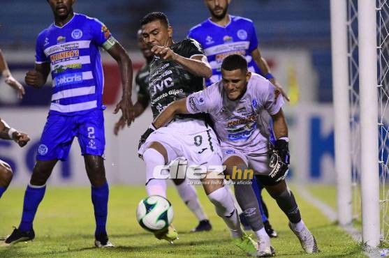 Marathón y Victoria regalaron un atractivo partido en San Pedro Sula. Foto: Yoseph Amaya