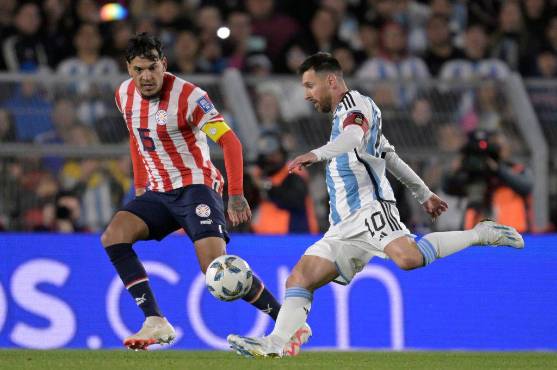 Lionel Messi fue suplente e ingresó en la parte de complemento. Foto: AFP