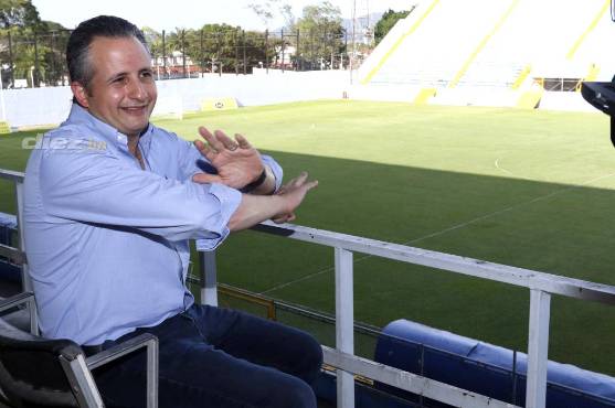 Explica que en el Real España siempre están ilusionados con el título.