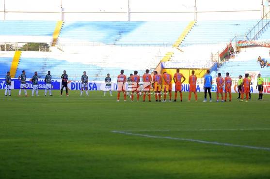 Marathón recupera la contundencia y aplasta a UPNFM en el estadio Olímpico Metropolitano