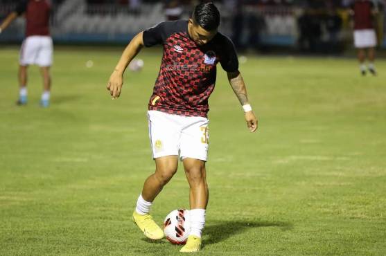 Así se vivó el minuto a minuto del empate entre Motagua y Olimpia por la semifinal de ida en Liga Concacaf