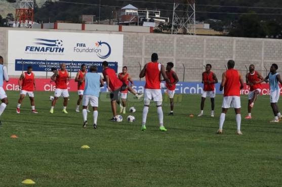 ¡En Danlí, Olimpia goleó al Honduras Progreso en el debut de Pablo Lavallén como entrenador merengue!