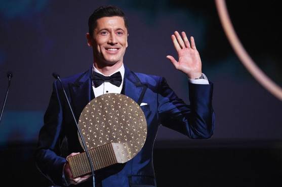 Lewandowski fue reconocido como el mejor delantero de la actualidad.