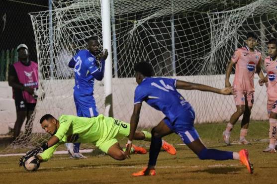 Diego Vázquez aclara la polémica en Olanchito: No fue mal intencionado, ni premeditado y lanza un dardo