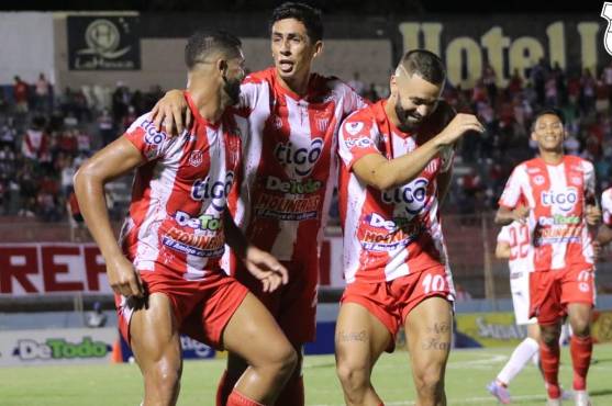 Empresarios europeos ponen el ojo al Vida de La Ceiba y están interesados en comprar al equipo ceibeño