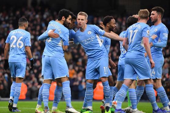 Manchester City sigue con su aplanadora y venció 6-2 al Leicester de local.