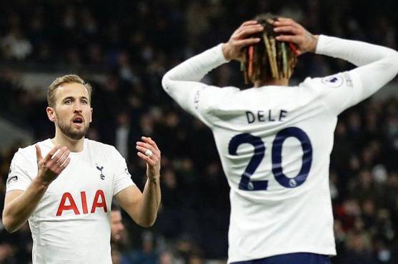 El Tottenham de Antonio Conte fue eliminado de la Conferencia League por el coronavirus.