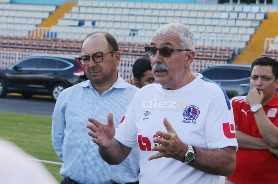 Keosseián dirigió a Olimpia durante 8 meses sumando 30 partidos y consiguiendo 15 triunfos, 8 empates y 6 derrotas.