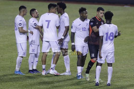 Diego Vázquez tras sufrir su primera derrota como DT de Honduras ante Curazao: ‘‘Estamos cansados nosotros, imagínate los jugadores’’