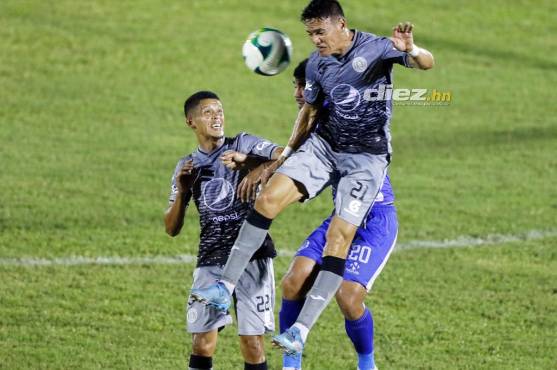 Victoria le saca un empate al Motagua con polémica incluida en la ida de las semifinales de Honduras