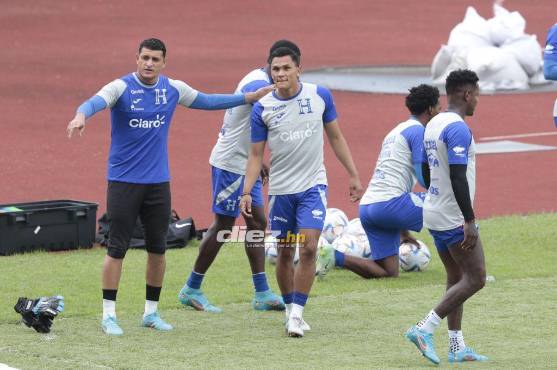 La Bicolor hizo su tercer entrenamiento pensando en la fecha 3 de la Liga de Naciones. Foto: Neptali Romero.