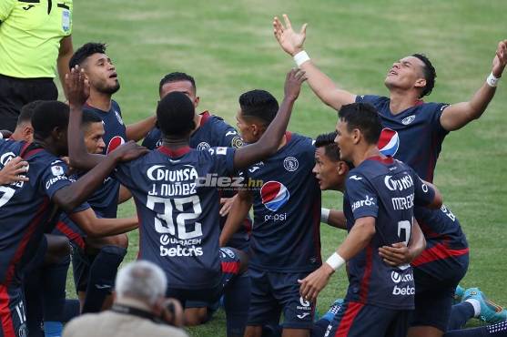 ¡Batacazo! Motagua entierra el sueño del Penta del Olimpia y se citará en la final contra Real España