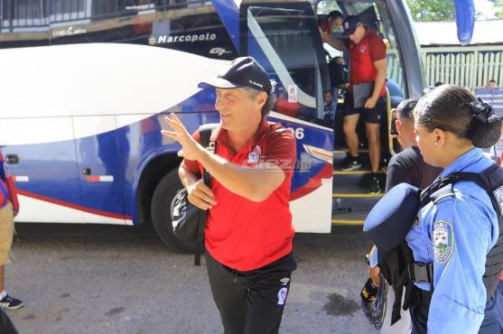 Pedro Troglio busca conseguir en La Ceiba su victoria número 100 con Olimpia. FOTO: Neptalí Romero