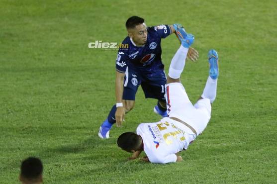 ¡Apabullante y humillante! Olimpia le receta tremendo baile al Motagua, lo golea y encima le quita el liderato del Apertura