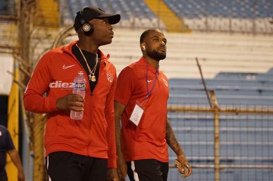 Kamal Miller y Cyle Larin ya están en el coloso sampedrano. FOTO: Mauricio Ayala.