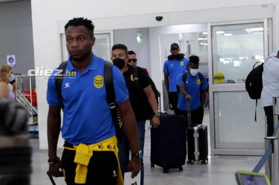 La máquina llegó de Costa Rica, a donde viajarán en septiembre para medirse al Herediano.