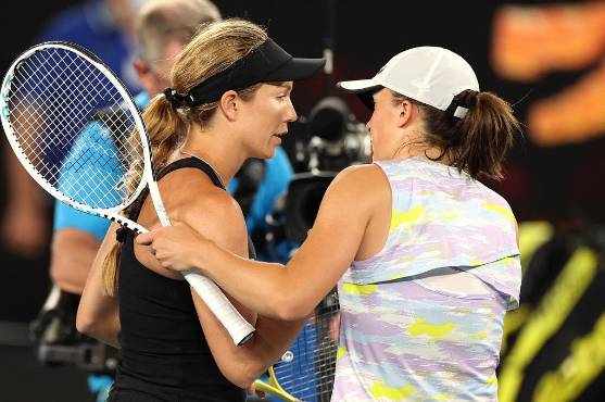 La norteamericana Danielle Collins derrota a Swiatek y se une a Barty en la final de Abierto de Australia