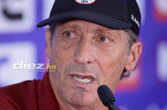 Pedro Troglio dice que si el partido se hubiera suspendido la decisión iba a ser la correcta. Foto: Mauricio Ayala.