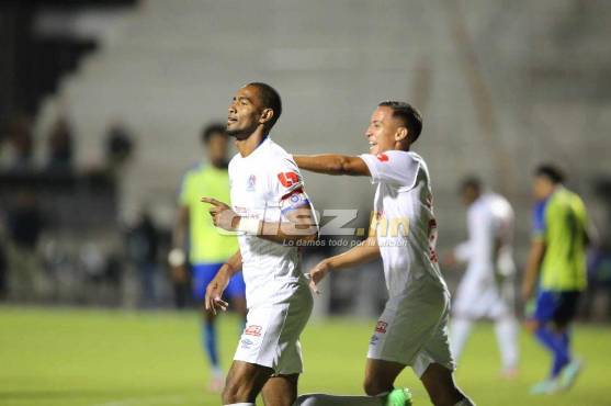 Jerry Bengtson marcó su gol 193 ante Olancho FC. Foto: David Romero