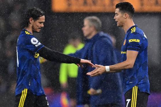 Cavani dio paso para que ingresara Cristiano Ronaldo frente al Burnley.