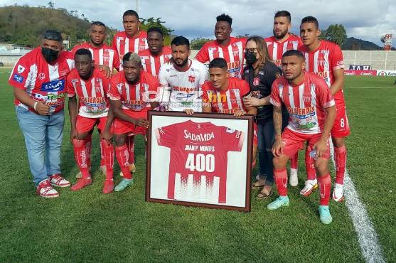 Motagua y Vida empatan sin goles en un partido cerrado y sin muchos sobresaltos en el Marcelo Tinoco de Danlí