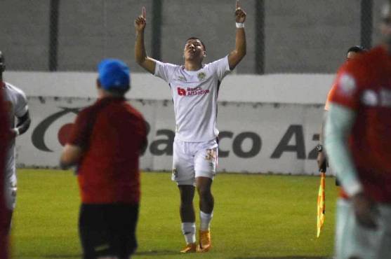 Así se vivió el minuto a minuto del polémico empate entre Olimpia y Olancho FC en Comayagua