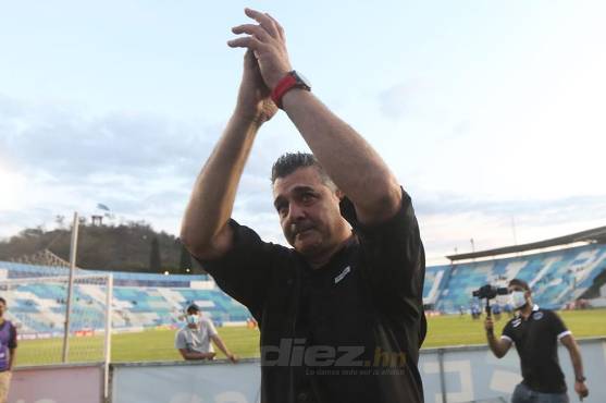 El gesto de los jugadores de Motagua con Diego Vázquez tras decirle adiós al club: ‘‘Gracias por ser como un padre’’