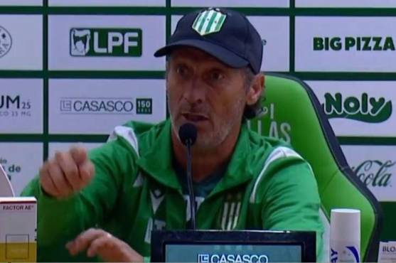 Luego del 0-0 ante Independiente Rivadavia, el ex entrenador del Olimpia se mostró muy caliente con aquellos que piden su cabeza