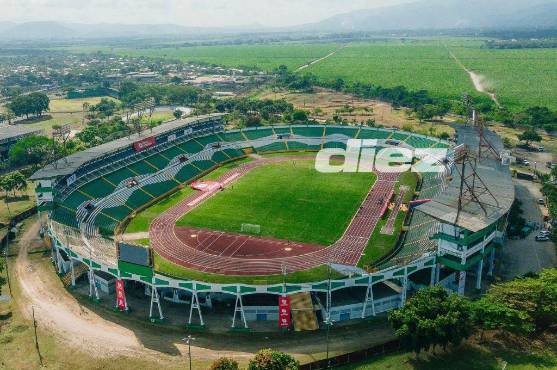 El estadio Olímpico de San Pedro Sula está listo para el Olimpia-Inter Miami. Foto: Neptalí Romero.
