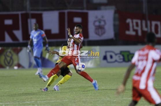 Vida y Real España chocan en La Ceiba en el único partido de este sábado.