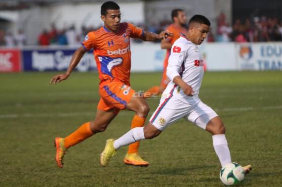 ¡El León vuelve a estrellarse y deja escapar la cima! Olimpia y Lobos cierran con dramatismo un empate sin goles en Danlí