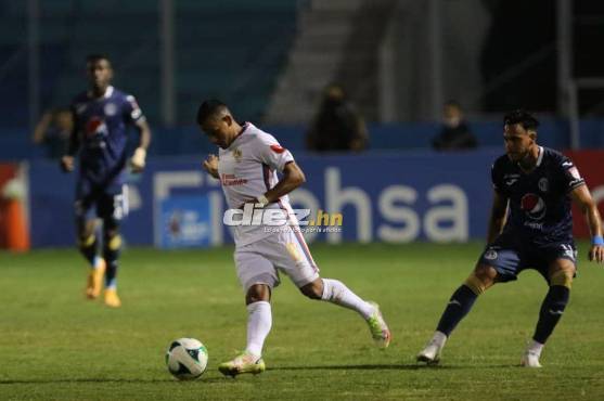 Edwin Rodríguez, el llamado a elaborar juego en Olimpia. Foto: Alex Pérez.