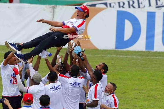 Pedro Troglio llegó a Honduras en junio del 2019 y a finales del 2021 ya tenía cuatro títulos de Liga Nacional.