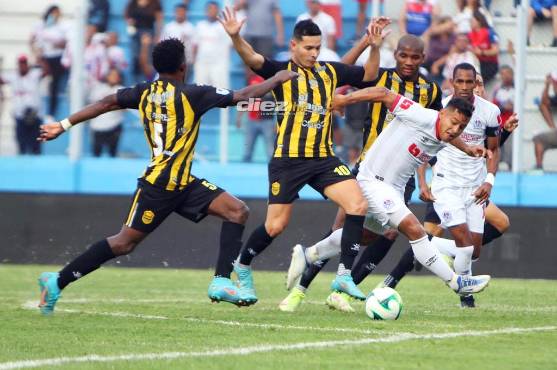 Real España frena racha triunfal del Olimpia con Edrick Menjívar como figura pero sigue líder del Apertura 2022