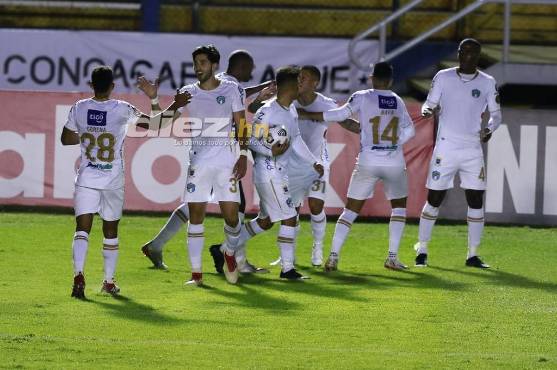 Comunicaciones y Júnior Lacayo le sacan la copa del bolsillo a Motagua y se coronan campeones de la Liga Concacaf