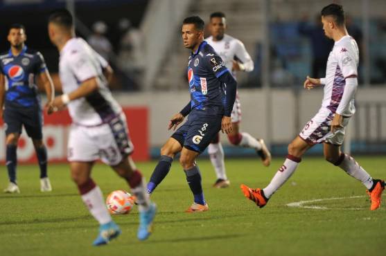 Walter Martínez está dominando los hilos de la ofensiva motagüense.