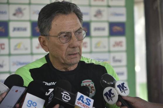 Salomón Nazar ya dirigió su primer entrenamiento con el Marathón. FOTO: Héctor Edú