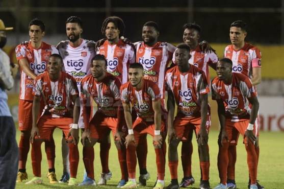 Henry Adalberto debutó con su tercer club en Liga Nacional. Antes lo hizo en Motagua y Marathón.