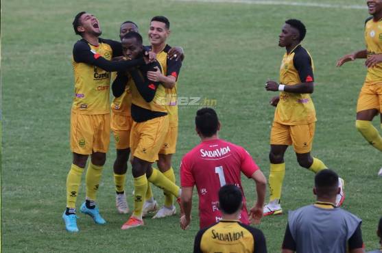 Gerson Chávez se formó desde sus inicios en el Real España, donde es titularísimo en la actualidad.