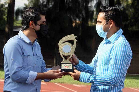 Conocé los ganadores de los Premios DIEZ 2021: Luis “Buba” López, Alberth Elis y Olimpia arrasaron