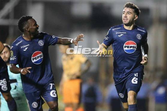 Auzmendi anotó el 2-0 de Motagua ante el Águila. Foto: David Romero.