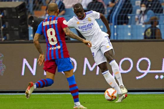 ¡Real Madrid elimina al Barcelona y clasifica a la final de la Supercopa de España 2022!