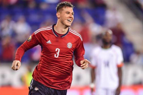 Duro golpe para Claudio Vivas: la sensible baja que tendrá Costa Rica esta noche en su duelo crucial ante Panamá