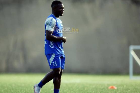 Júnior Lacayo ilusionado con su regreso a la Selección Nacional: “Estoy contento después de 10 años de no ser tomado en cuenta”