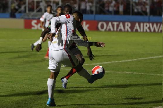 Así se vivió el minuto a minuto: Olimpia saca leve ventaja ante Alajuelense en la final de ida de la Liga Concacaf
