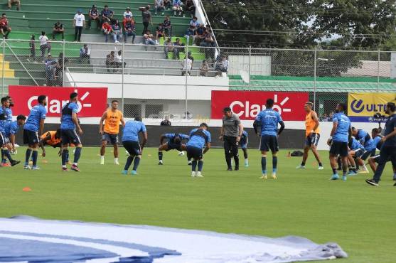Así se vivió el minuto a minuto de la final de ida del Apertura 2022: Olimpia venció al Motagua con gol de Arboleda