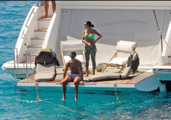 Georgina Rodríguez deslumbra a bordo de un yate en los últimos días de las vacaciones de Cristiano Ronaldo