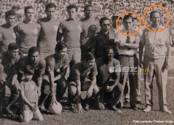 Técnico y ser humano ejemplar: Las 20 fotografías imborrables de 'Chelato' Uclés en su paso por el fútbol